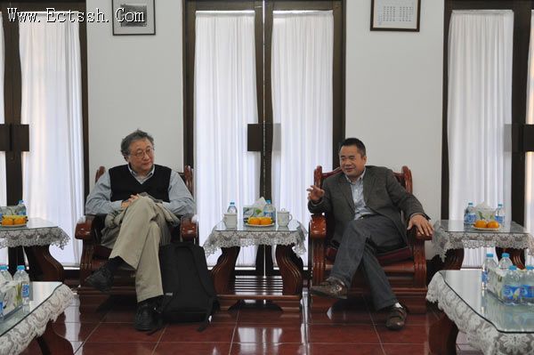 周贤正大主教访问华东神学院 周贤正大主教访问华东神学院